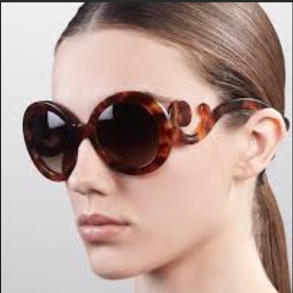 NWOT Prada Batoque sunglasses